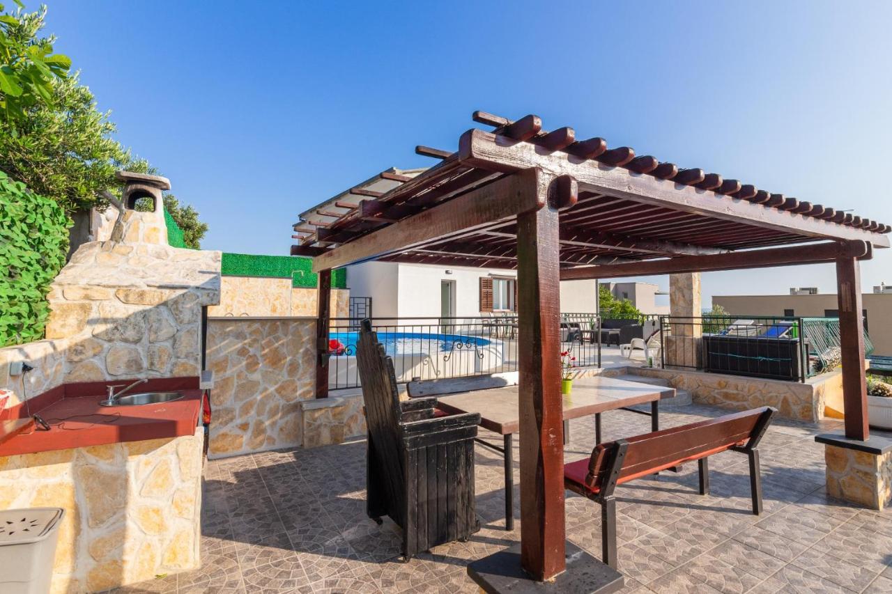 Navis Sea View Apartment With Pool Makarska Dış mekan fotoğraf